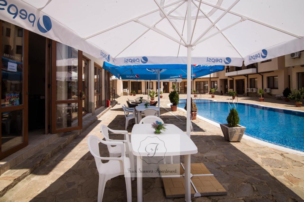Four Seasons Apartment - Oasis Beach Resort Bliznatsi Exterior photo