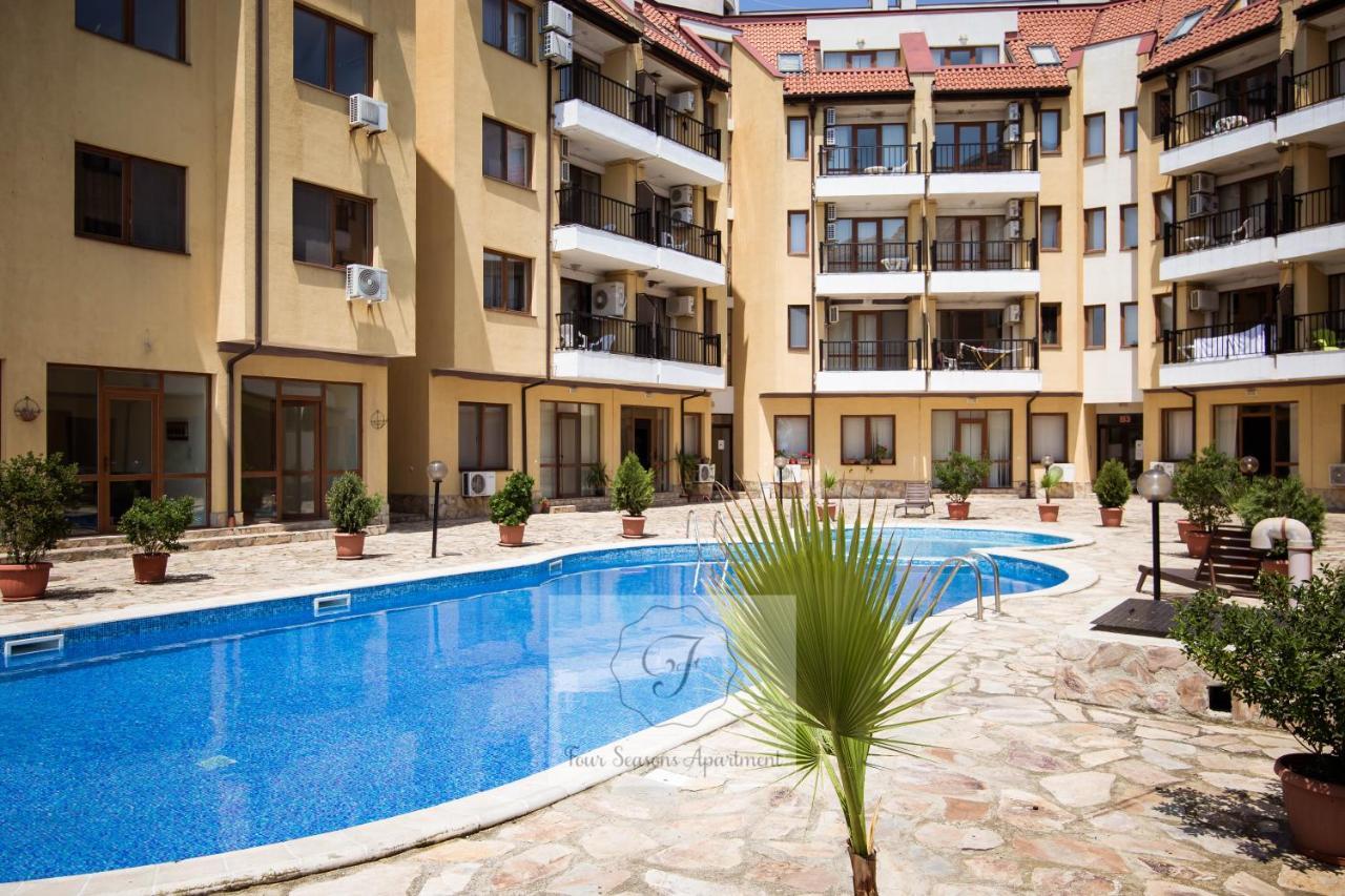 Four Seasons Apartment - Oasis Beach Resort Bliznatsi Exterior photo