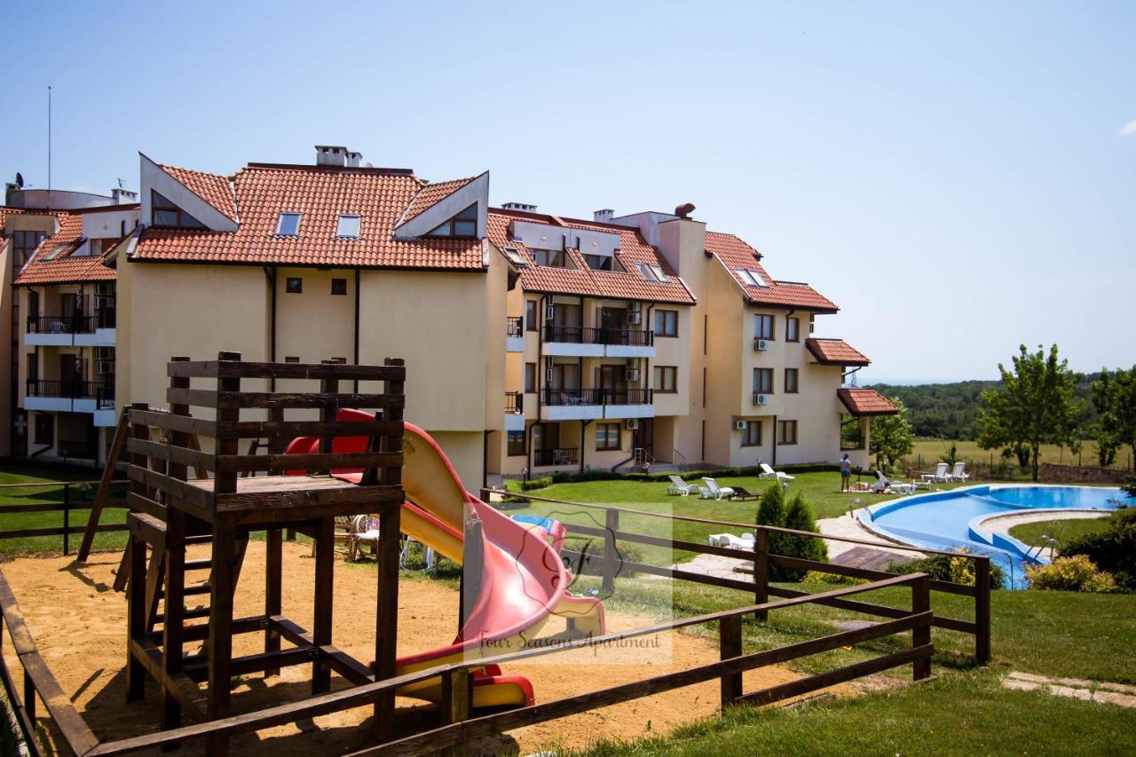 Four Seasons Apartment - Oasis Beach Resort Bliznatsi Exterior photo